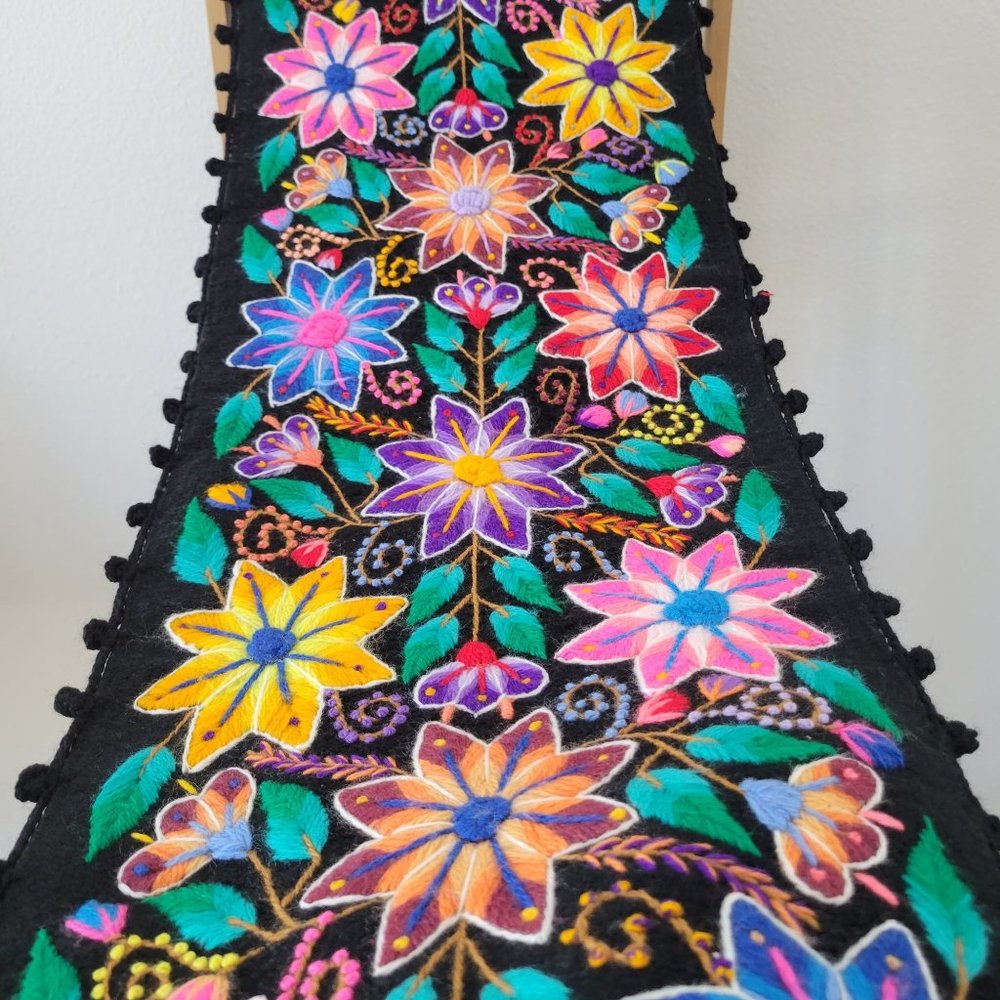 Embroidery Floral, Peruvian Hand-Woven Table Runner |Multi Color Flowers Peruvia